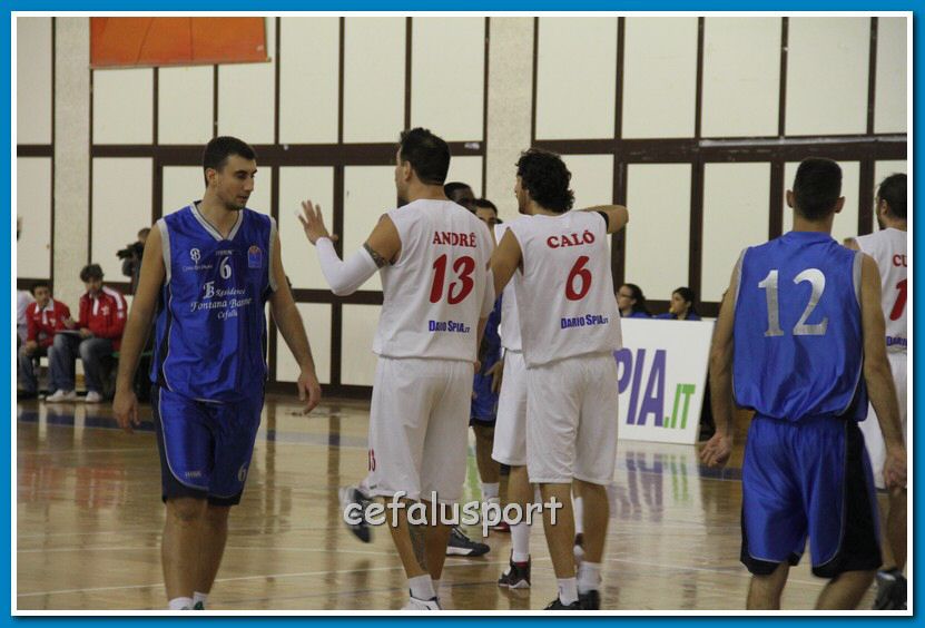 121223 Aquila 148_tn.jpg